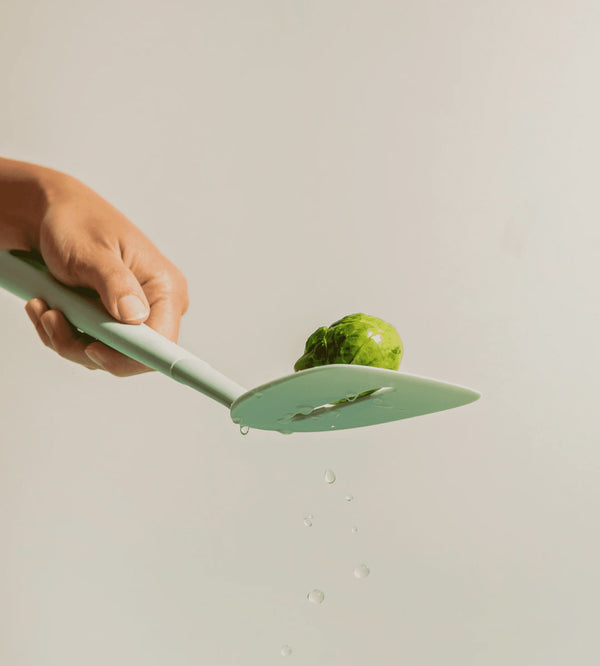 Kitchen preparation tools and utensils